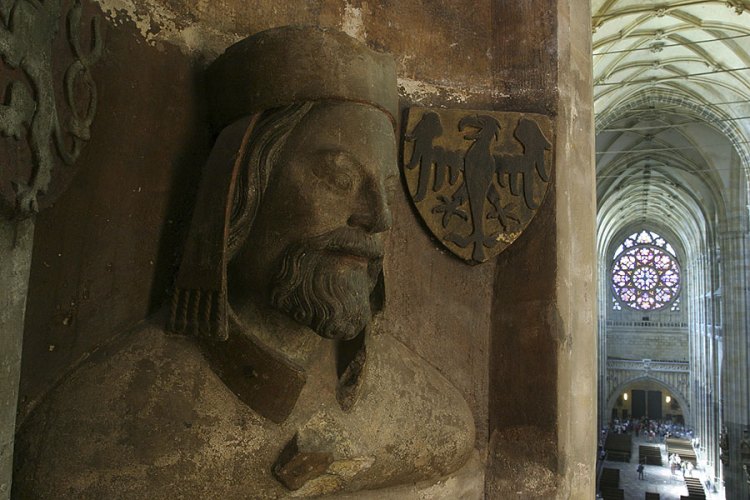Charles IV., Triforium