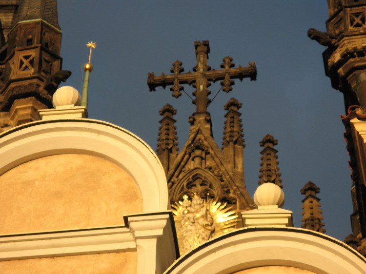 Old Town Square, Týn Church
